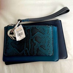 Blue wristlet set